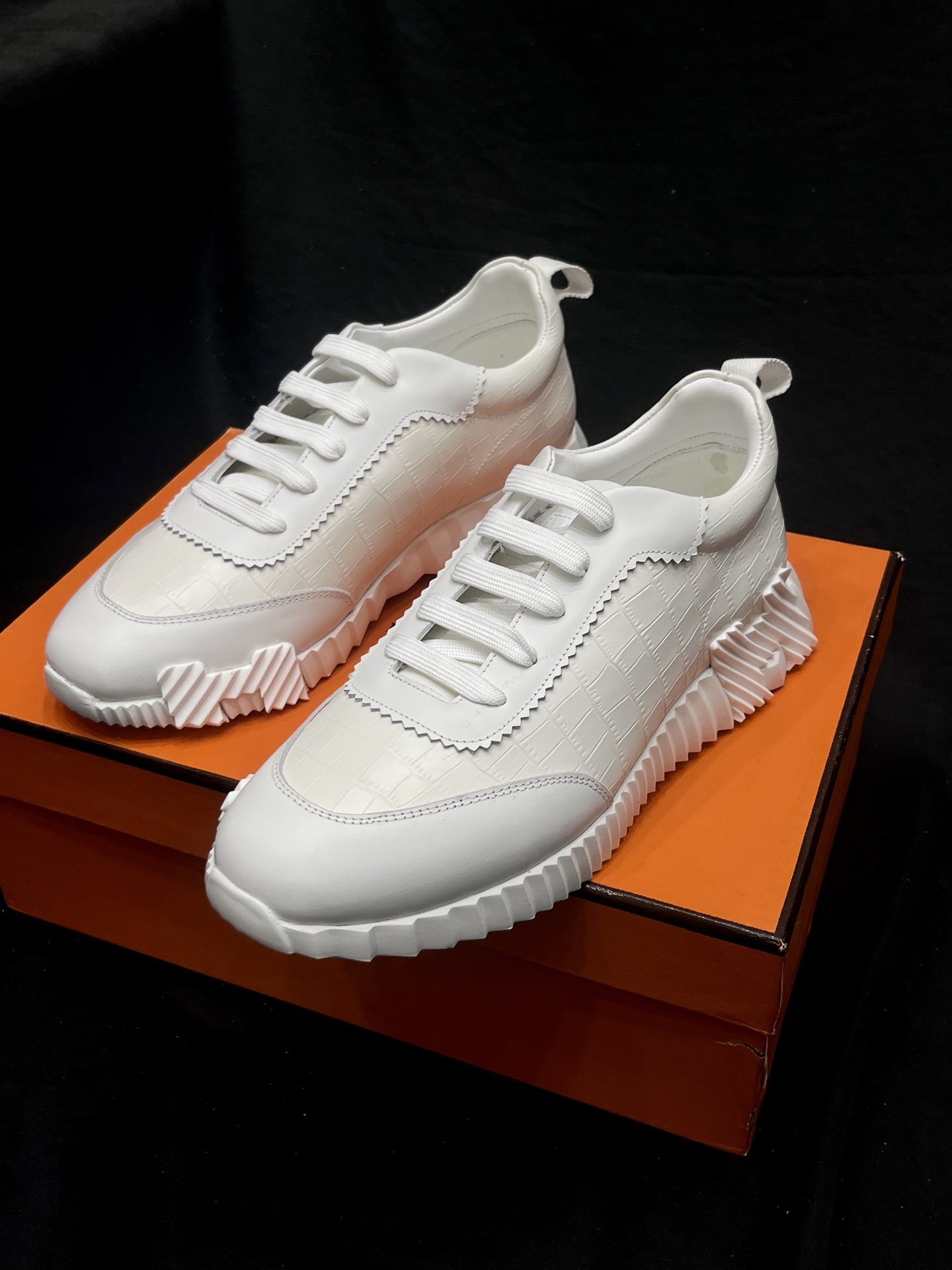 에르메스 Bouncing 남성 스니커즈