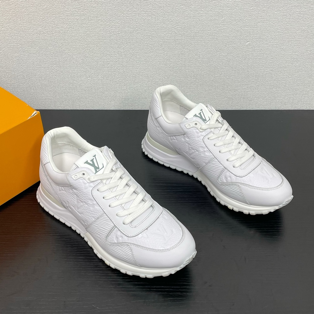 루이비통 Run Away 스니커즈