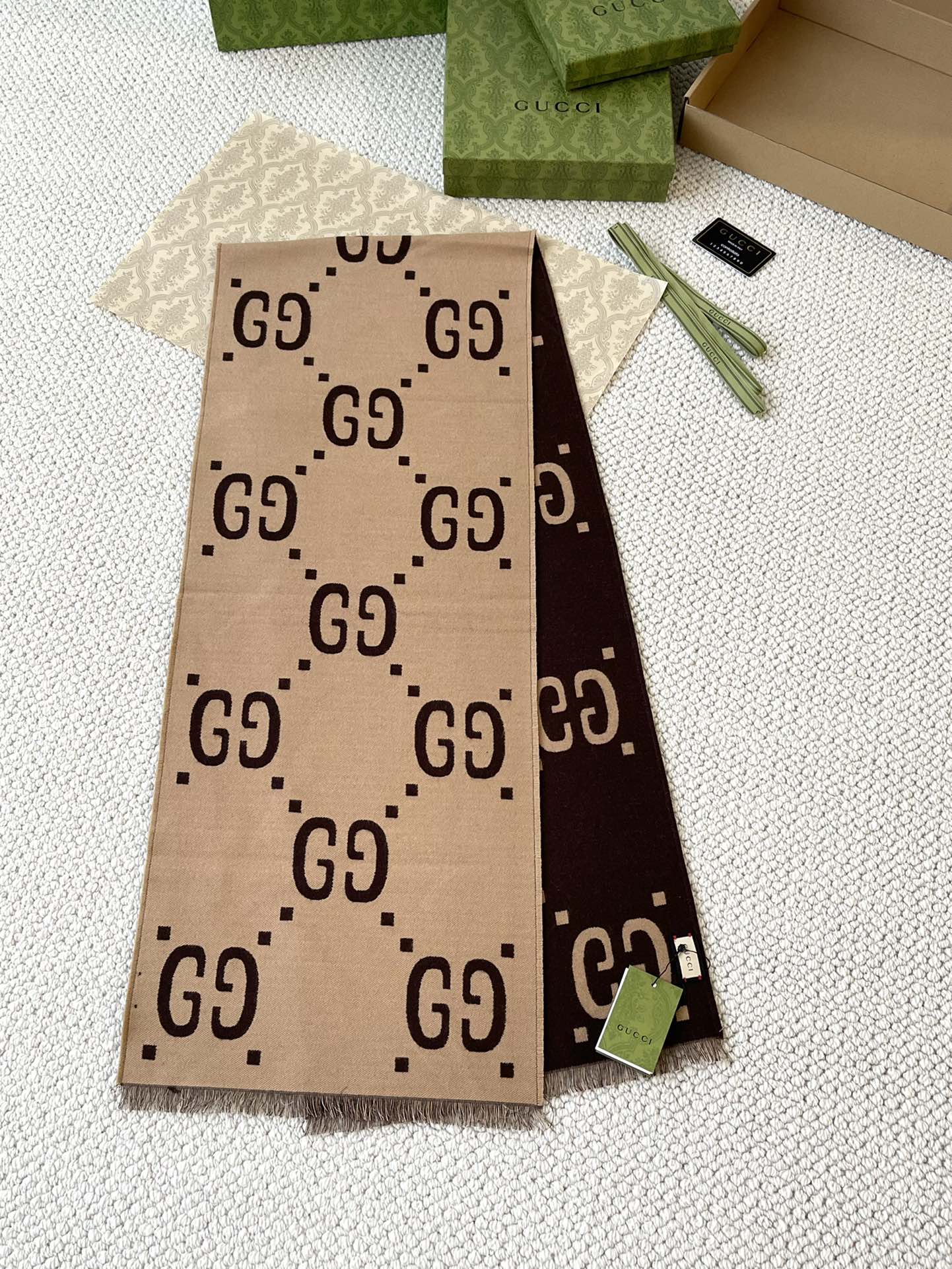 구찌 GG 울 머플러