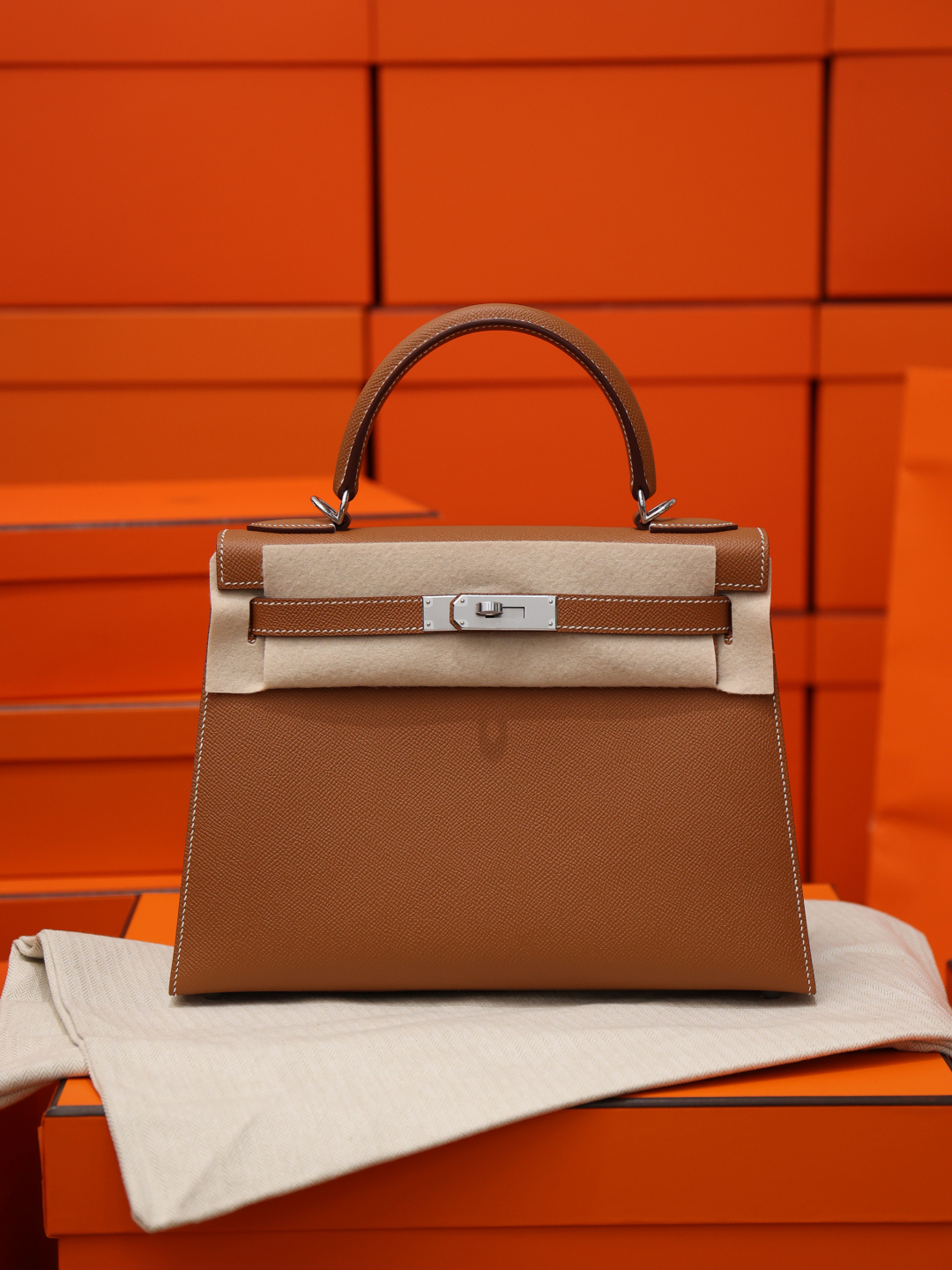 에르메스 켈리 28cm 셀리에 밀크쉐이크  에프솜 가죽