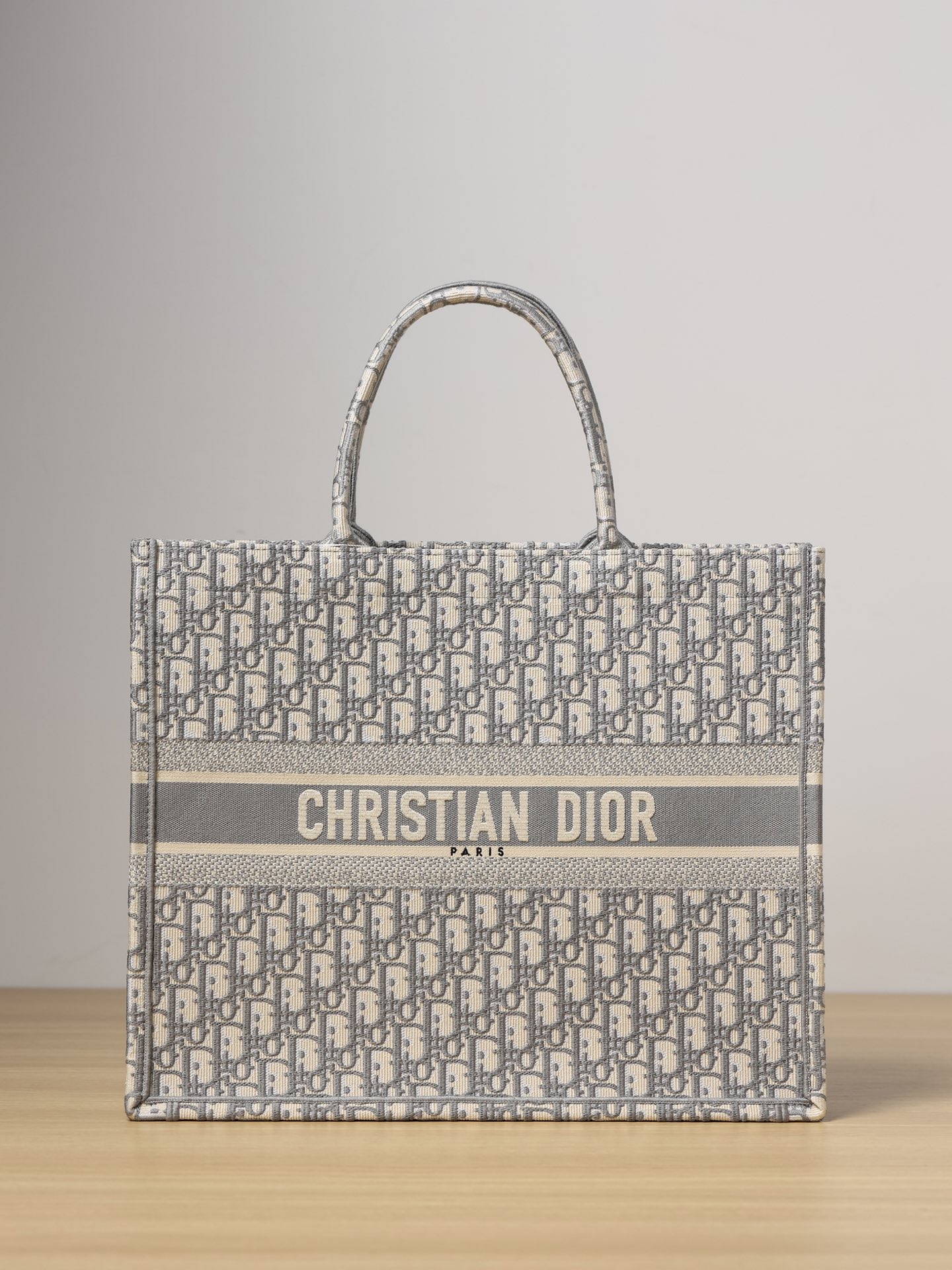 Large Dior Book Tote M1286ZRIW 42 x 35 x 18.5 cm