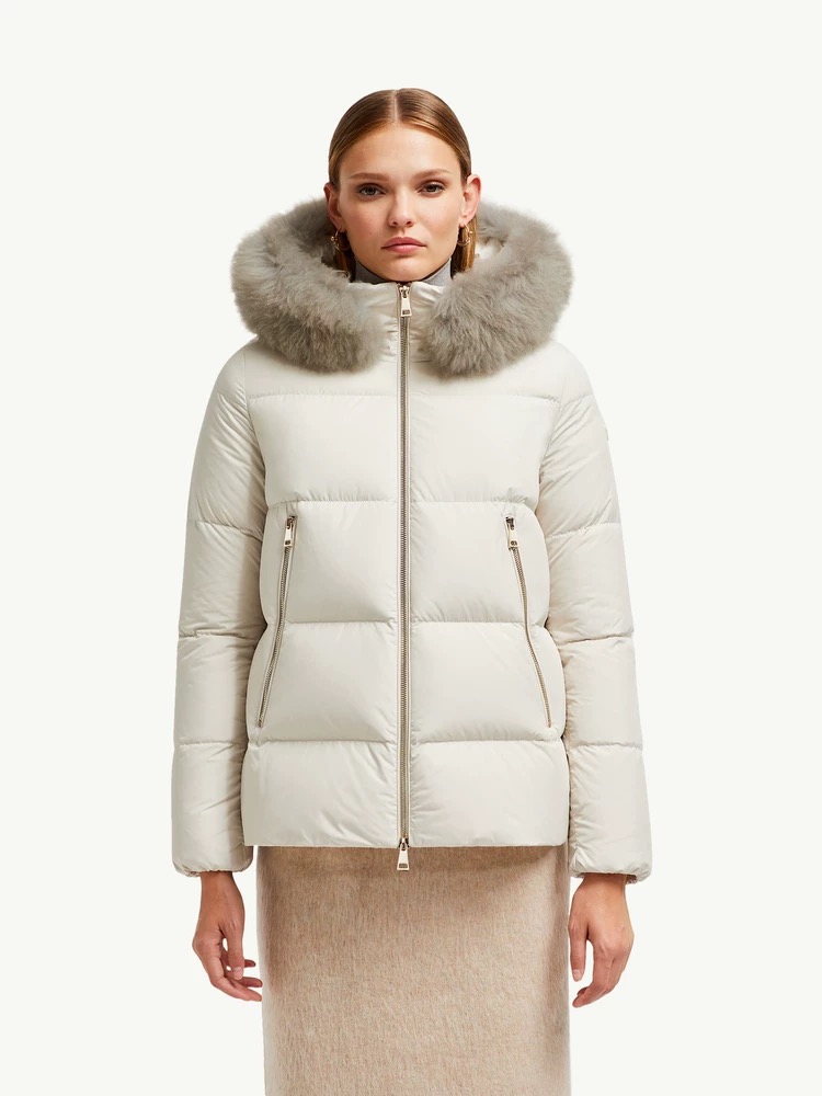 몽클레어  laichefur 숏 구스다운 재킷