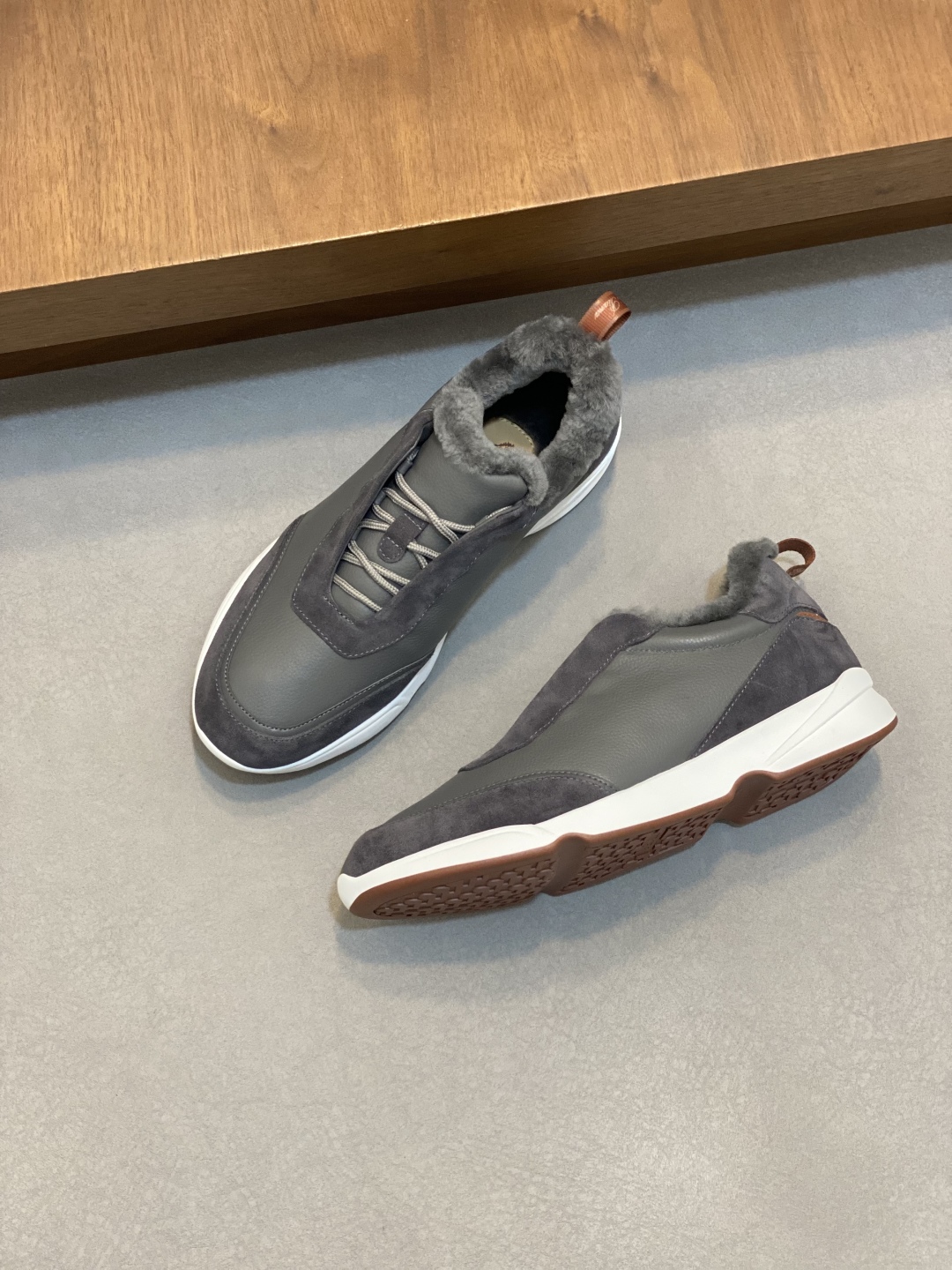 로로피아나 - 브라운 스웨이드 텍스타일 스니커즈