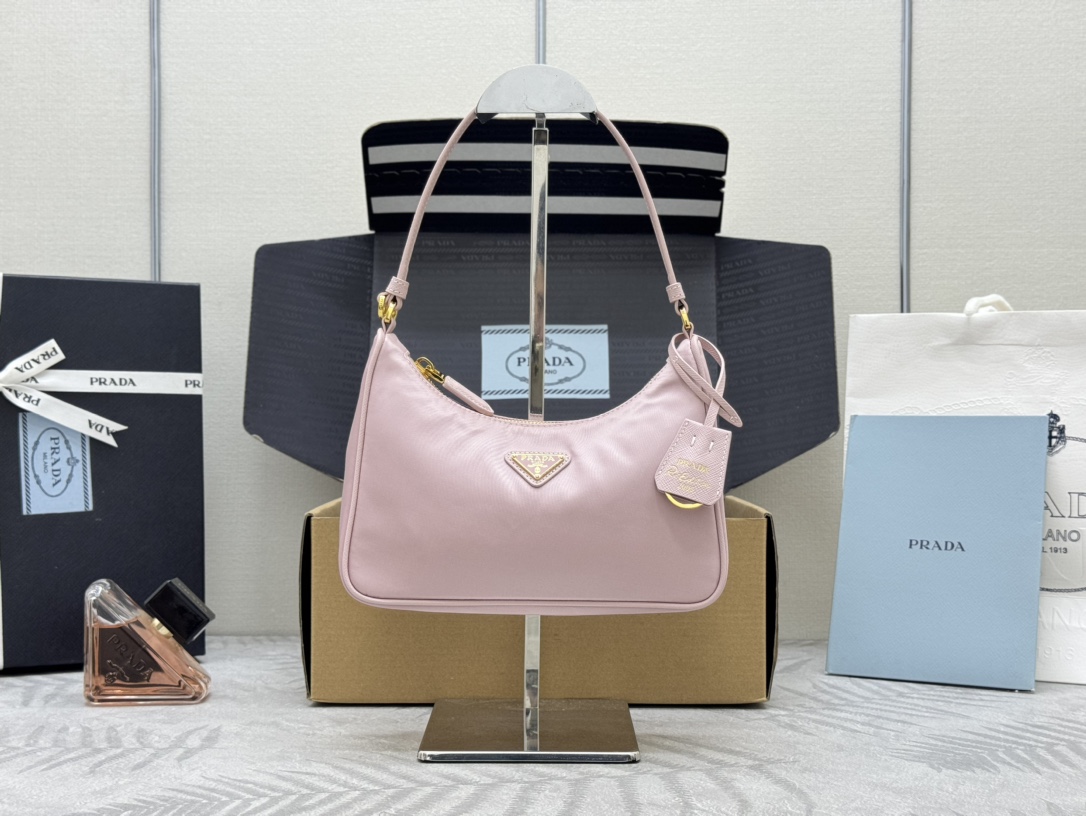 프라다 테수토 나일론 미니 호보백 1N204M 22x12x6cm