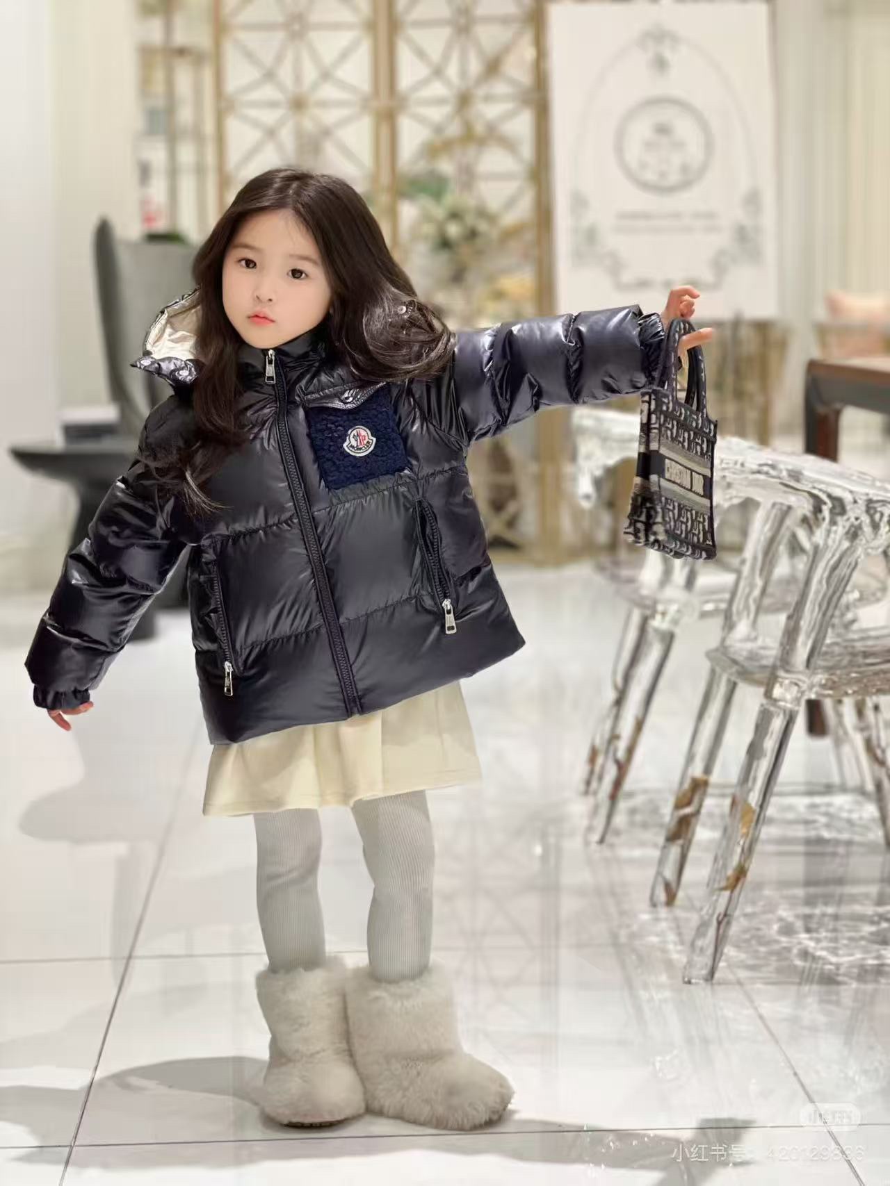 몽클레르 이게 후드 다운 자켓